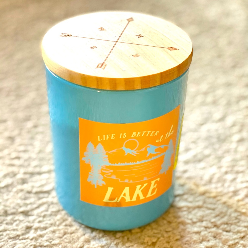 DW HOME 2 wick scented candle